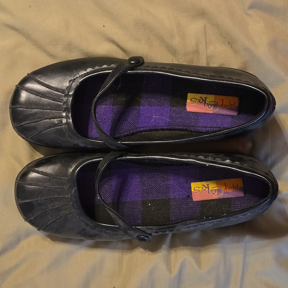 Size 10 Hot Cakes black Mary Janes